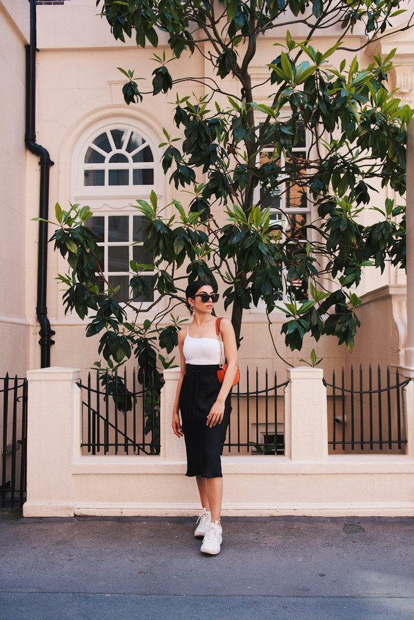 Quelles astuces pour choisir une jupe crayon qui flatte toutes les morphologies ?